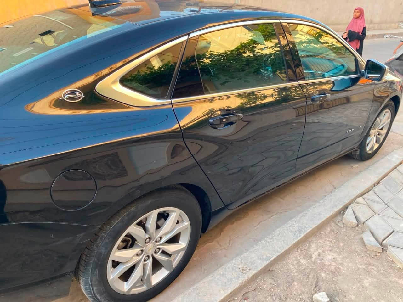 السلام عليكم ورحمة الله للبيع امبالا 2019 lt 
 محرك 4 سلندر 2500  رقم بغداد السيارة بصمة تشغيل عن بعد كشن كهرباء مثبت سرعة تحكمات ستيرن محرك مستبدل جديد السيارة  ويل 19 جاهزة من كلشي بيها بنيد صبغ وجاملغ مبدل والثاني مصبوغ يعني 3 قطع وبيها شوية بارد للبيع بسعر100  بغداد الدورة للاستفسار 
***********
