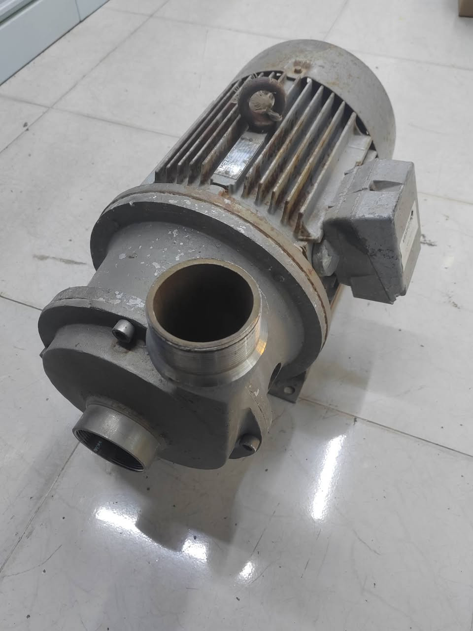 مضخه ستل ستيل
10 حصان
دوره 3000
تشيكي
نظافه 99٪
للاستفسار اكثر
***********
***********
يوجد واتس اب
