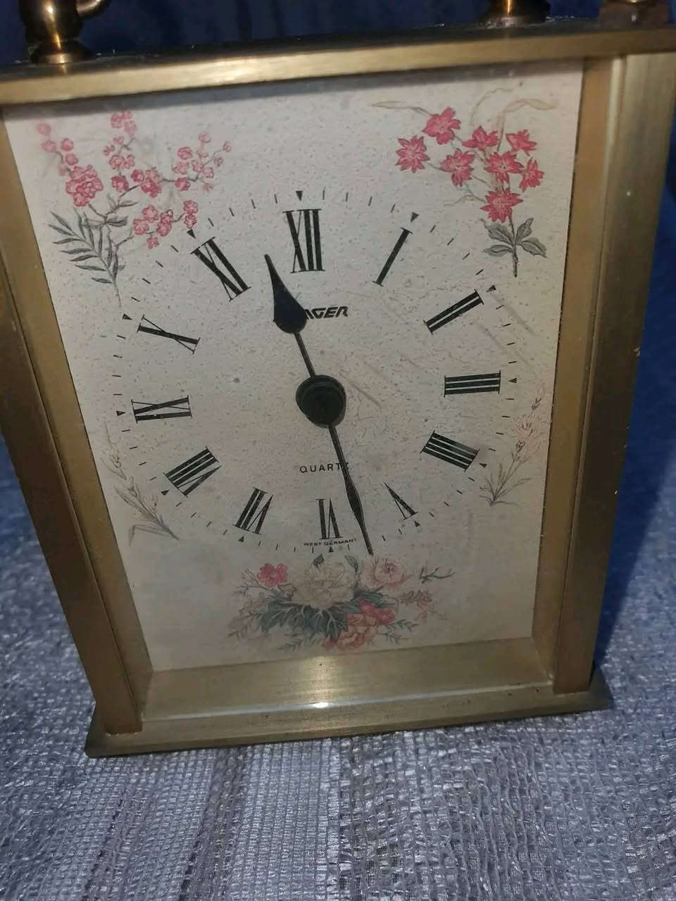 السلام عليكم ساعات للبيع الماني قديم سعر ساعه 15الف والهوكي توكي سعره عشر الاف مكاني بغداد


**إذا كنت صاحب هذا الإعلان وتريد حذفه لأي سبب، رجاءا أرسل رسالة إلى الدعم الفني**