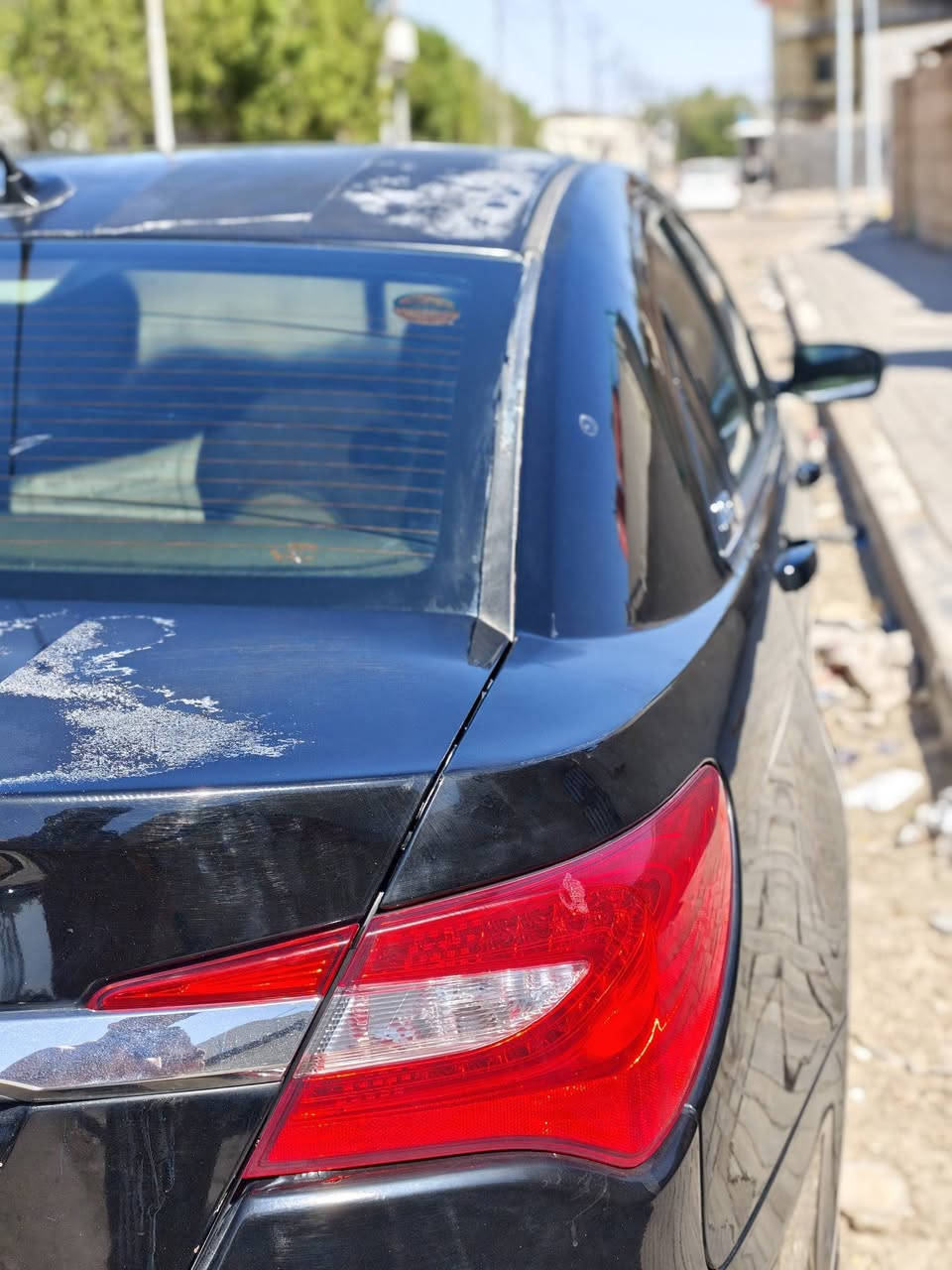 كرايسلر c200 موديل 2014 محرك 4 سلندر 2400 سيسي محرك مفتوح.
سياره بيها جراد ع قماره وعلى البنيد والصندوق. 

التبريد كله جديد ماعدا الفابريتا مامبدلها بعدهي. 

السياره باسمي 

نصبتها ومشيها خير من الله 

تايرات جديد مع باتري جديد

السعر 68 ورقة بيها مجال بسيط 

مكان السيارة البصرة المعقل 

رقم الواتساب 

***********
