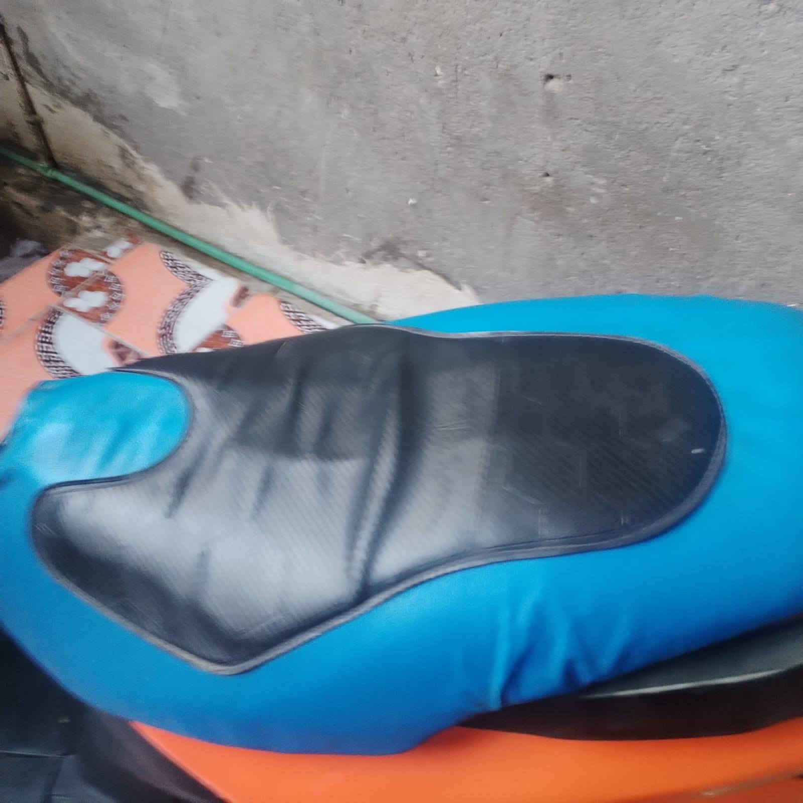 سلام عليكم دراجه لبيع فراشه بدون أوراق كله بيه جديده يعني تعمير بس المكينه مامفتوحه على وضع شركه هاذه رقمي *********** ماكو خاص
