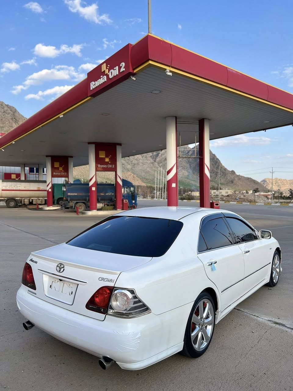 سەرەتا بەناوی خوای گەورە ومیهرەبان🤍
تویتا کڕاون شاهینە بڕاوە بڕاوە
ناو پاكه ت 📦
١٨٠ گير گه وره  
كامل جايز 
٢٠٠٧
له ساخيك جوانتر
کوشن کارەبا 
ئاوینە کارەبا 
سوکان کارەبا
له حيه تؤمس 
سالؤنسا سپؤرت
تەبرید ساردو گەرم بەشەرت
تەقەو ڕەقەی بەشەرت
کامل پێشو دوای داگیراوە 
بريك به ستراوه
٢٥٠مەسرەفی نیە 
چركه و ١٠٠$ببره
٤تایەو ویلی لۆکی لەژیرایە
دەحمولیدراو بەشەرت
سەقفی بۆیاخ بەشەرت✅📦
سەقفی شوشەی 
لاشەی شوشەی
هەمووو گیانی بەشەرت 56
 جاليكي برايانه
ژ.م ***********
شوين رانيه حاجياوا
