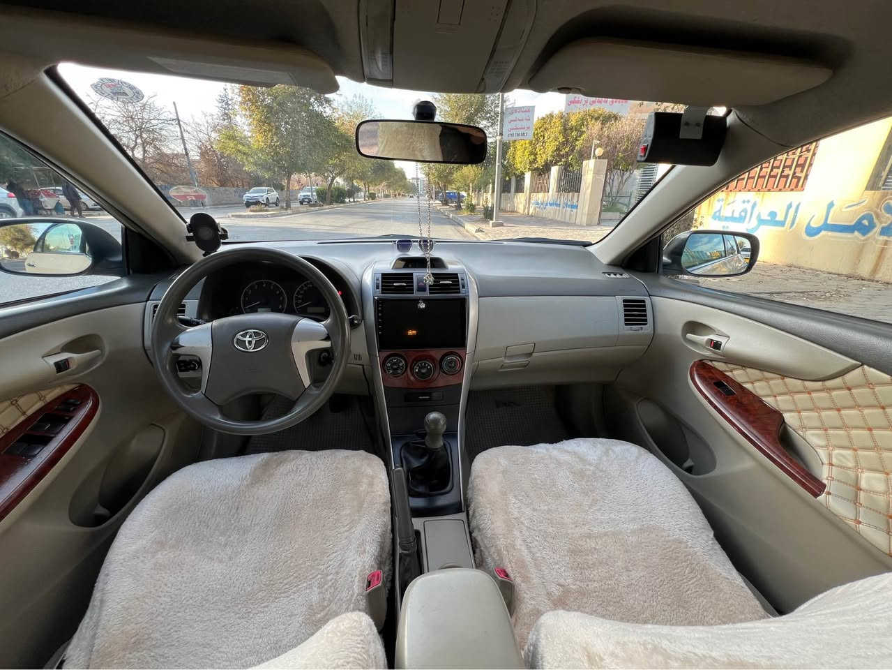 كرؤلا 2009 گيرو مه كينه و تبريد هه مووى به شه رت سئ پارجه ى پيشى سبوغه لاى سايق بستيك ژووريئ گرتييه يه ك بست شانسى له حيمه پاشه وى هيج هيج ترى نييه غازى توركى سئ رؤژه بؤم به ستيووه رقم و سنوى هه مووى هه تا 2029 نويه هه زه شى نوه سحر 117 محامه له كى كه م ز.م *********** أربيل, العراق
