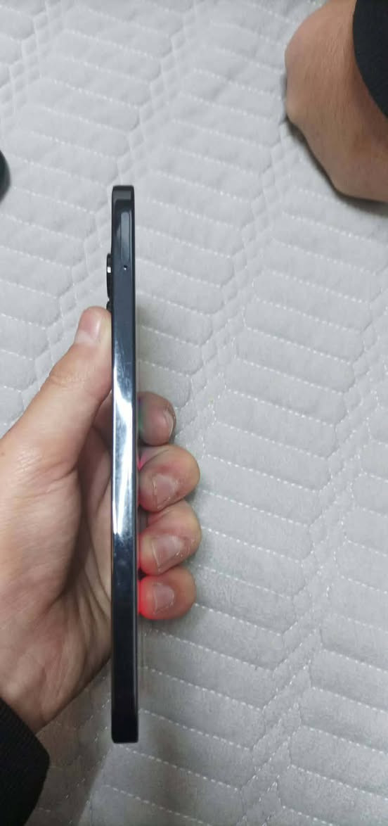 للبيع 
هونر x8b موبايل شرط فقط بي شخط زغير كلش بلشاشه ما مأثر وما مبين اصلاً
ذاكره 512 رام16
مكاني حي صدام 
سعر 190 وبي مجال حك جيتك 
رقمي ***********
