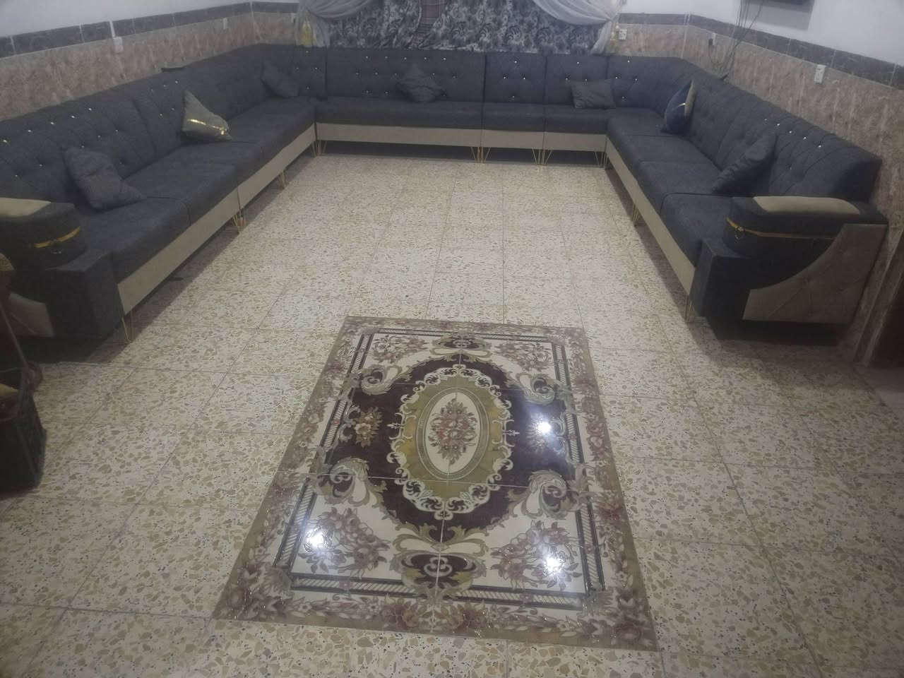 للبيع ديوان للبيع احطاطه سعره 900 وبي مجال 12 متره يريده يراسل الصفحه


**إذا كنت صاحب هذا الإعلان وتريد حذفه لأي سبب، رجاءا أرسل رسالة إلى الدعم الفني**