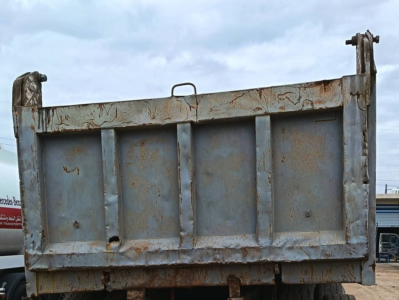 بدي للبيع لاستفسارعلى الرقم ***********
