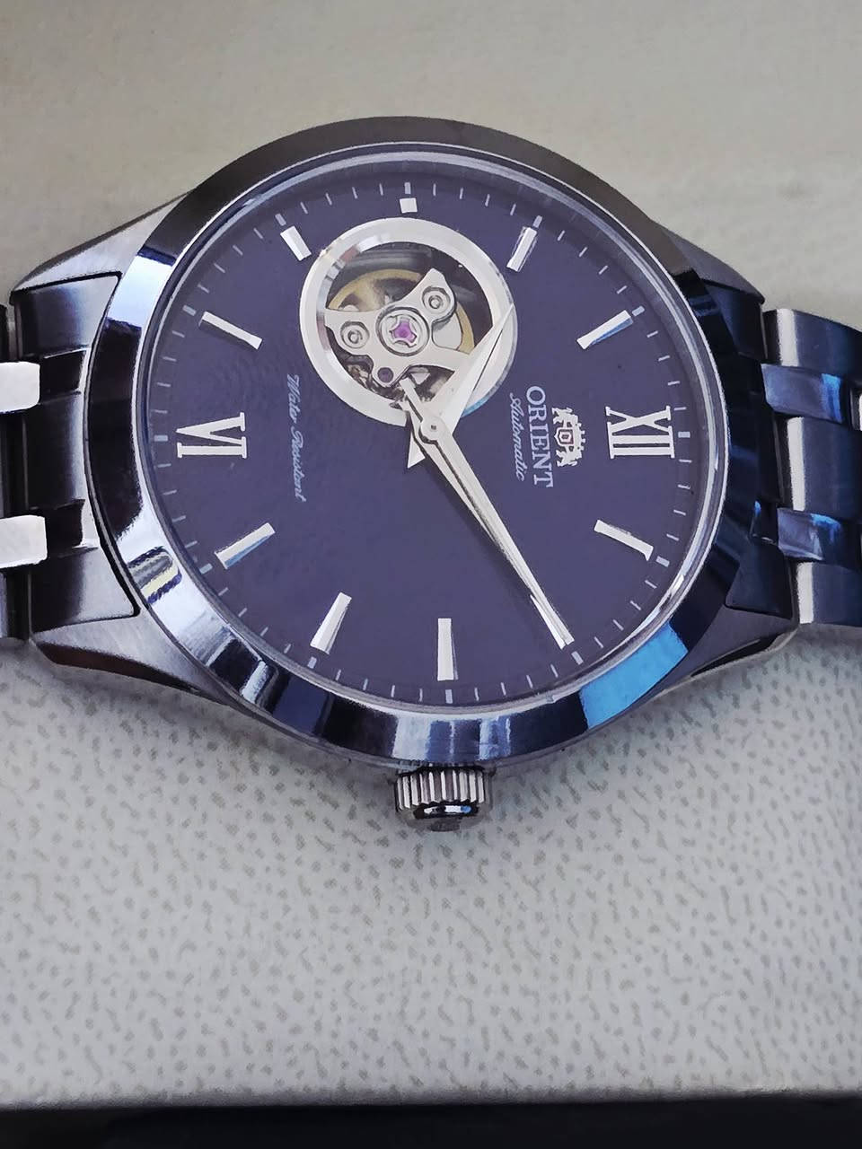 اورينت قلب مفتوح 
ياباني اصلي وليس مجدد اوتماتيك  
ظهر زجاجي مكشوف 
سير ستنل ستيل واسع 
الساعه تقريبا جديده 
قطر ٤٠ بدون الزمبلك 
١٧٠ دولار 
المكان اربيل 
يوجد توصيل 
Samer Akeel AlJboory 
https://www.tiktok.com/@samerakeelwatch?_r=1&_t=ZS-92XzzfzgLln


**إذا كنت صاحب هذا الإعلان وتريد حذفه لأي سبب، رجاءا أرسل رسالة إلى الدعم الفني**