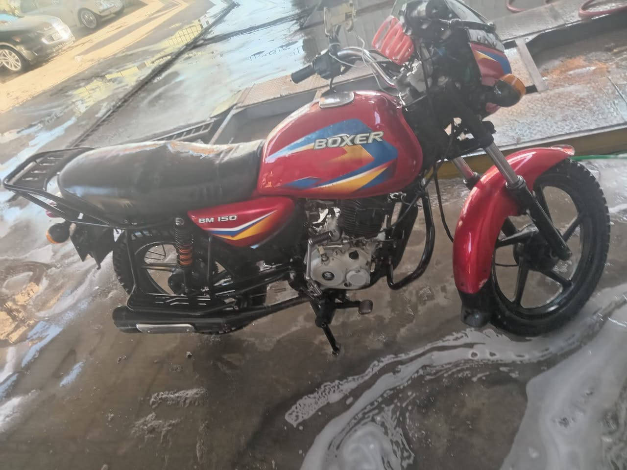 السلام عليكم بوكسر موديل 20مرقمه بغداد تحويل مباشر ثاني يوم لبيع السعر 1500وبيها مجال مكاني بغداد الأعظمية الإتصال ***********
