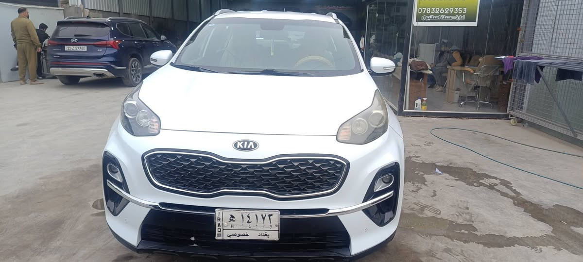 سياره سبورتج خليجي 2019
‏لون ابيض 
‏ماشيه 63
‏سياره مكفوله كير ومحرك بيه فقط بارد بسيط موجود بل صوره 
‏حساس امامي خلفي 
‏مري شفط 
‏اشاره بل مرايه 
سعرها 185


**إذا كنت صاحب هذا الإعلان وتريد حذفه لأي سبب، رجاءا أرسل رسالة إلى الدعم الفني**