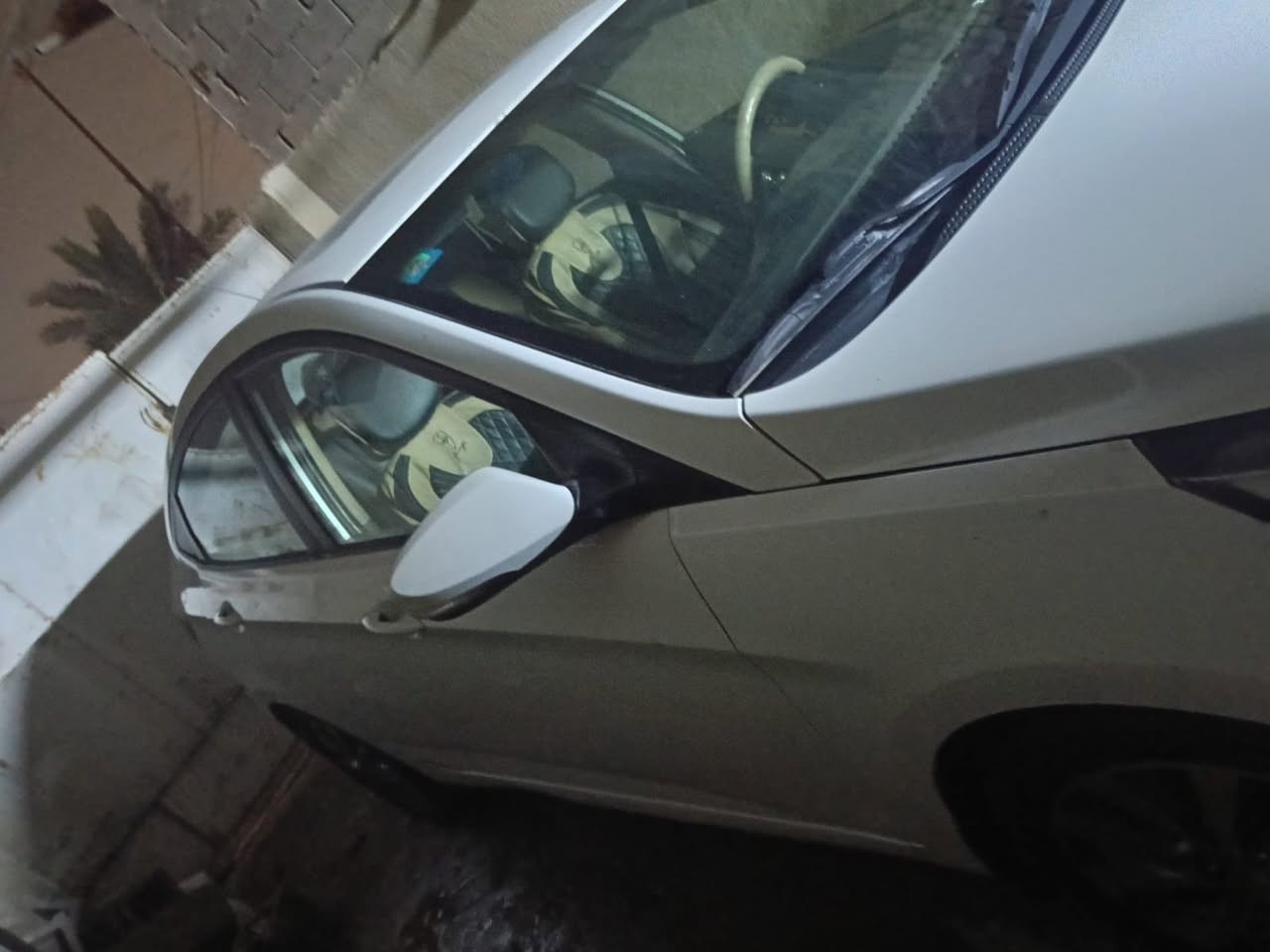 السلام عليكم اكسنت خليجي 2015 بنورامه تحكم ستيرن و سونارها موجود للبيع 103 وبيها مجال بسيط مكاني بغداد الدورة  ***********
