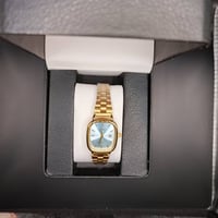 ساعات نسائية • دفعة جديدة • تحطيم الأسعار