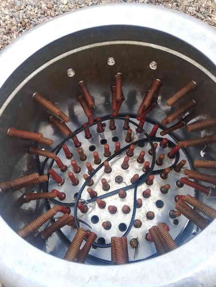 سماطه دجاج للبيع قريه الربيضه سعر 300بيه مجال***********
