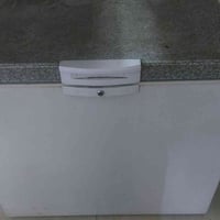 ثلاجة • أجهزة منزلية