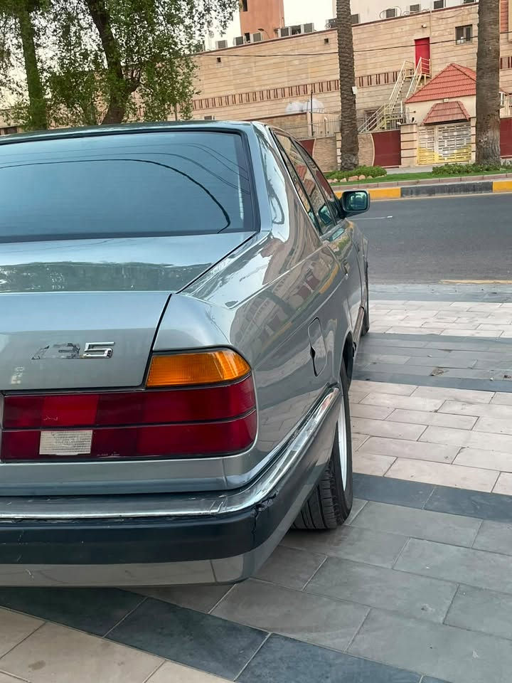 سلام عليكم للبيع ٧٣٥ بلاديه فقط صبغ عام لجماليه 
موديله ١٩٩٢ كلشي شغال بيه تبريد ثلج 
السعر ٥٧ ورقه وبيه مجال بسيط 
للاستفسار ‭***********‬
