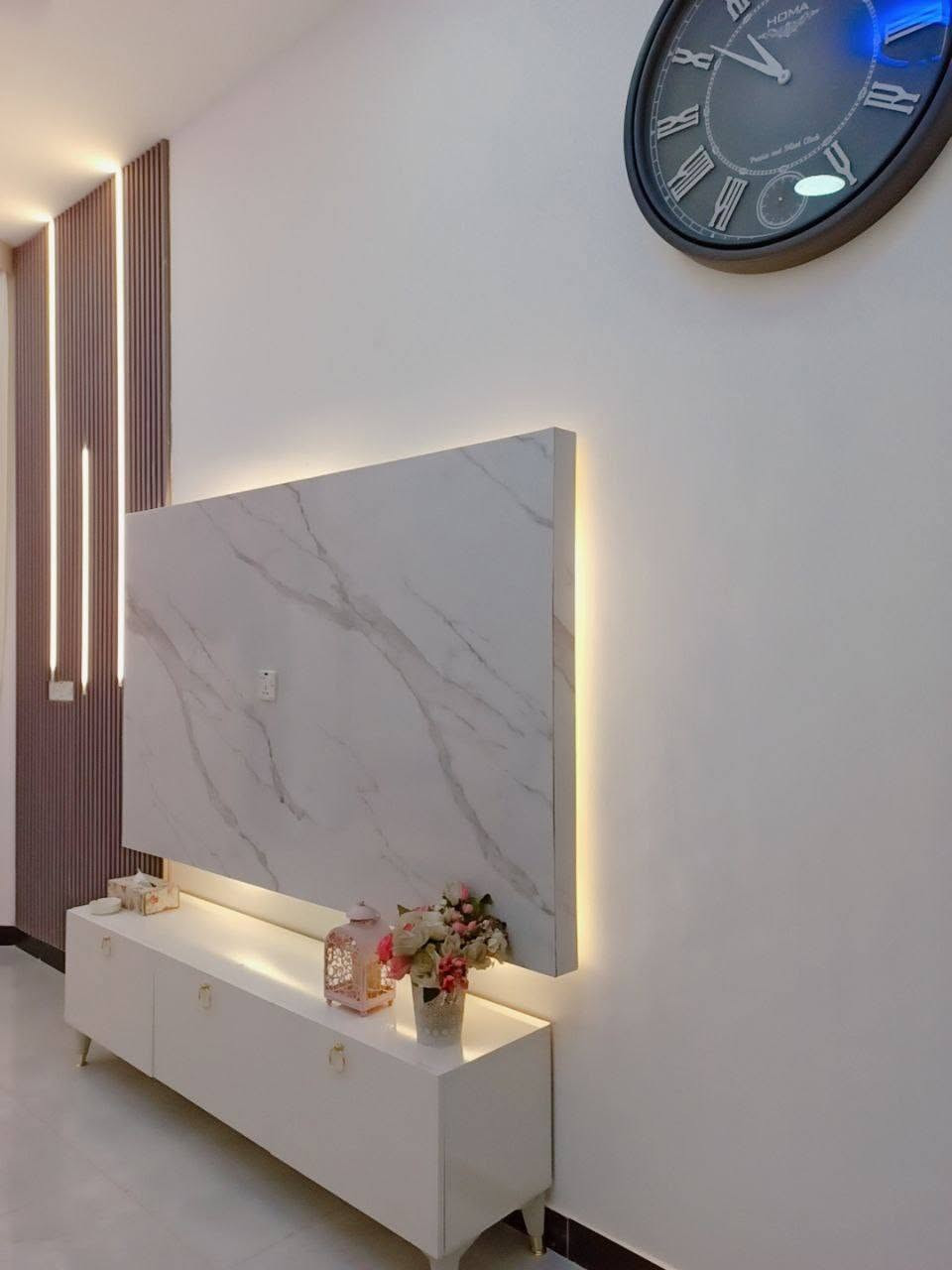 🏡 بيت بناء حديث للبيع

📍 الموقع: حي الحسين
📐 المساحة: 125 م مربع

🔹 الطابق الأرضي:

* غرفة وصالة واستقبال ومطبخ وصحيات وطارمة

🔹 الطابق العلوي:

* 2 غرف وصالة كبيرة وصحيات

البيت قرب جامعة العين مقابل حسينية باب المراد

حصراً لدى مكتب الشريف للعقار 🏠

📞 ***********�📞 ***********
 المزيد:�https://chat.whatsapp.com/FieRatum5tY5jLniSiyYqb?mode=gi_t
