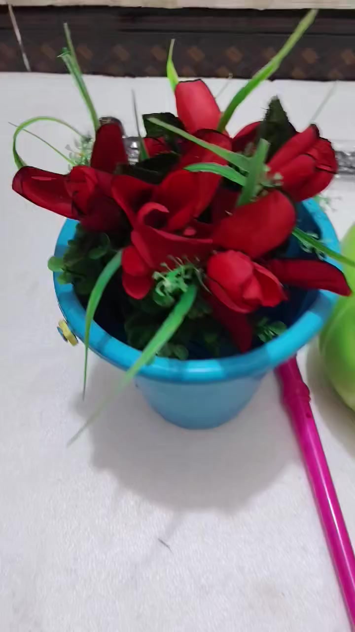 السلام عليكم
شلعة تتكون من 30 قطعة في  5 فديو
اكو بيهن جديد واكو بيهن مستعمل 
تباع بسعر  15 الف دينار  او بالمراوس  حسب الاتفاق 
 التوصيل مجاني لكافة المحافظات


**إذا كنت صاحب هذا الإعلان وتريد حذفه لأي سبب، رجاءا أرسل رسالة إلى الدعم الفني**