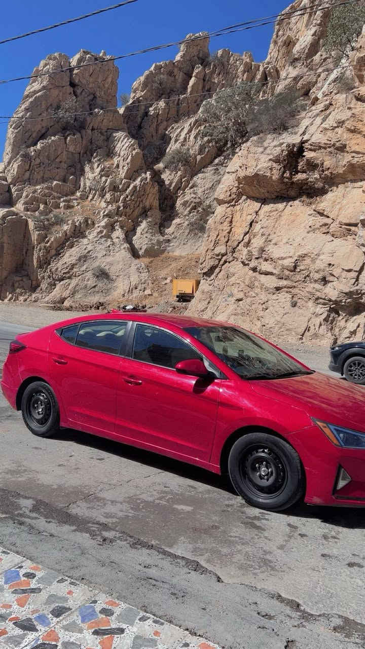 ماشيه ٨٠ الف 
رقم بغداد دولي بأسمي 
*********** بغداد, العراق
