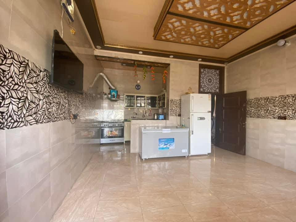 دار للبيع 
العنوان طويريج حي المستقبل
ركن مساحه 200 زراعي
طايق واحد
***********
