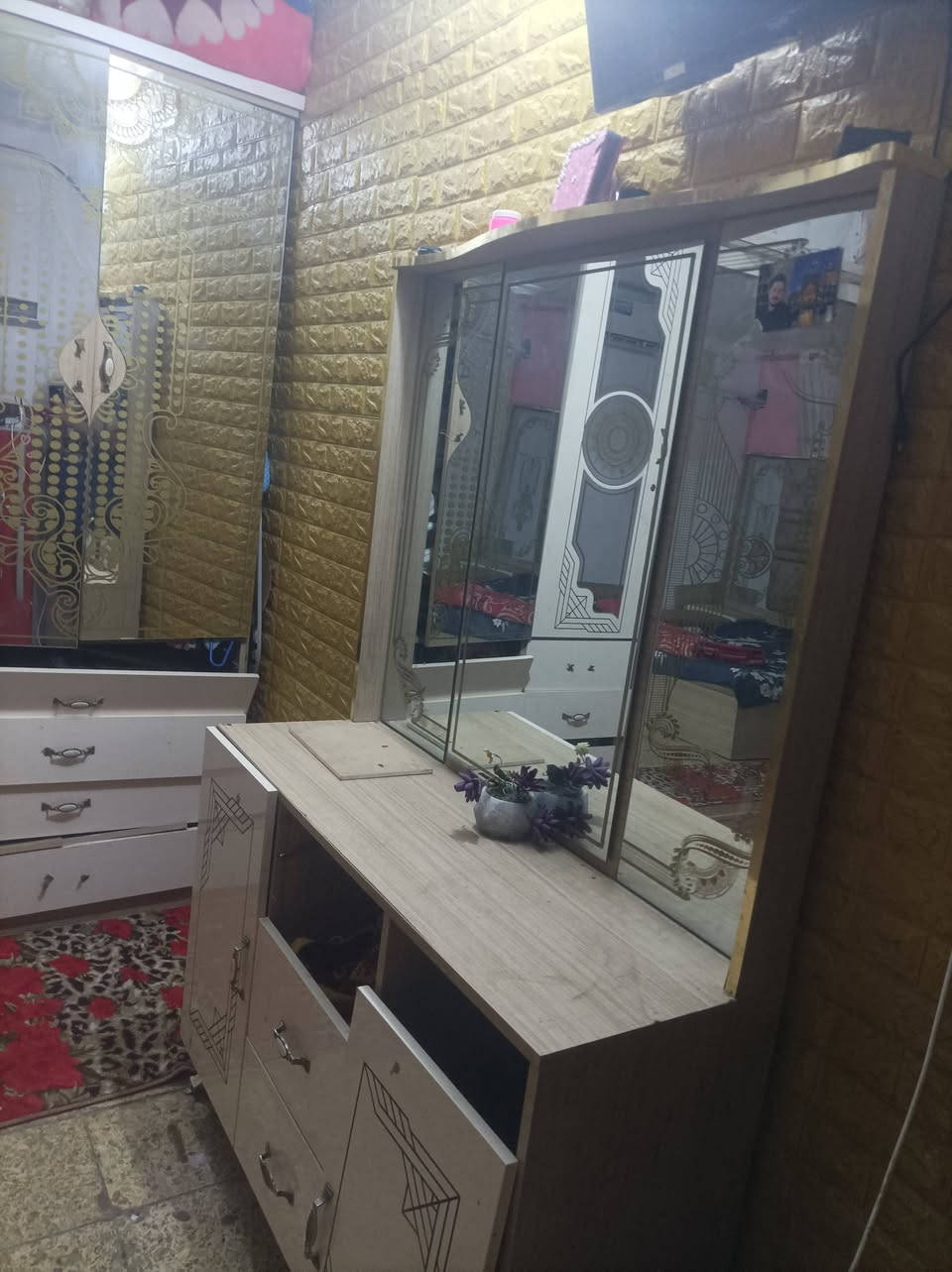 سلام عليكم غرفه تركيه للبيع
عوزه سجج فقط للجرارات  ولبوب  
للاستفسار مراسله الصفحه او اتصال ***********
