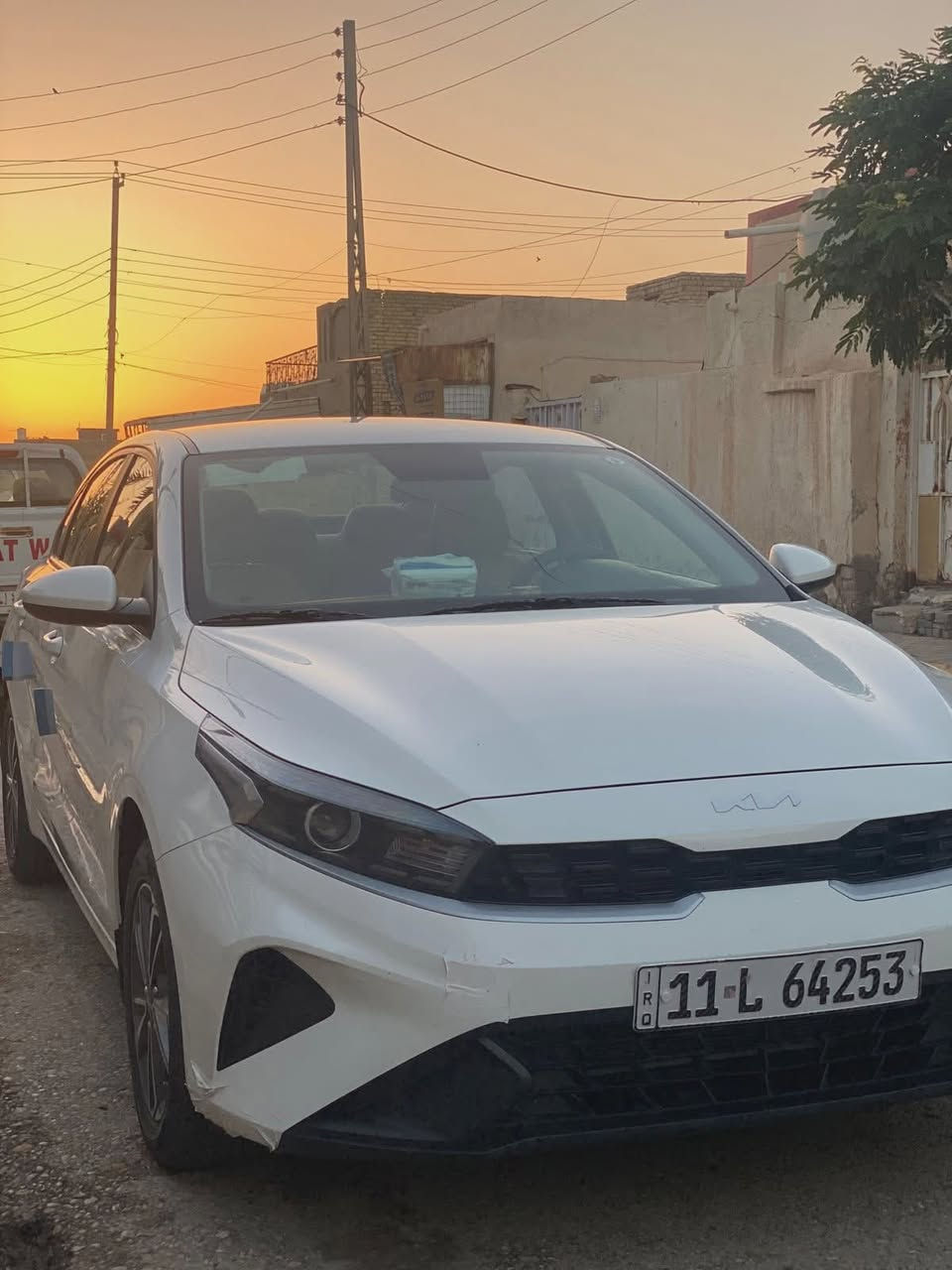 السلام عليكم
سيراتو 24 بغداد محرك 2.0 الشركه الدوليه بأسمي هزه جديده تحويل مباشر 
 عداد 47  الملاحظات رش جاملغ امامي 
العنوان السماوه  السعر 169 وبيه مجال قليل ***********
