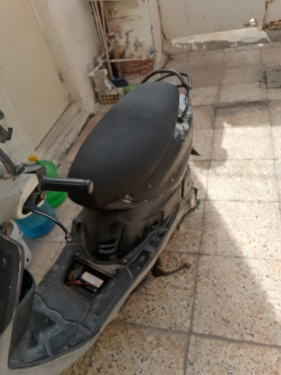 دراجه قجمه وكمه ضعيف
بيع ع وضعيته 
175 الف 
مكاني الحسينيه


**إذا كنت صاحب هذا الإعلان وتريد حذفه لأي سبب، رجاءا أرسل رسالة إلى الدعم الفني**