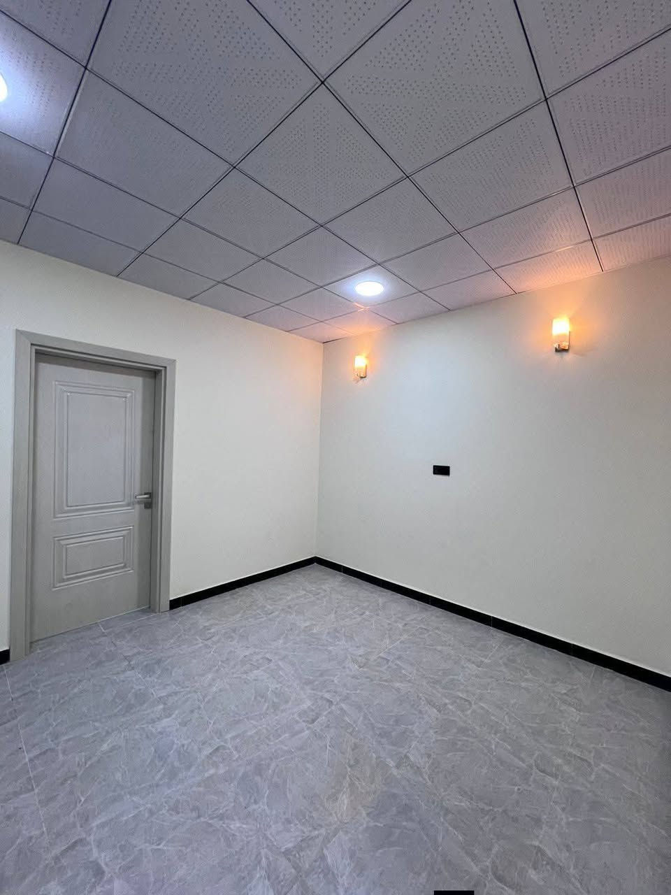 فرصة لأصحاب الإمكانيات الضعيفة.
يتوفر أربع بيوت كل بيت المساحة 100م
إبي الخصيب - مهيجران - قرب جامع الگرية .
البناء حديث 2026✨🏠
#سعر_البيت_الواحد :: 42 مليون وبي مجال .
#كل_بيت_يحتوي :: طارمة أستقبال مطبخ صارلة
غرفتين منام صحيات داخلية مناور صحيات خارجية.
#نوع_العقار :: وقف سني مسجل أصولي . سنوياً 100 الف
#الخدمات :: ماء كهرباء تبليط انارة منطقة سكنية ومخدومة.
تتكاتب تستلم بيتك 🔑🤝
#للأستفسار ::واتساب ***********
