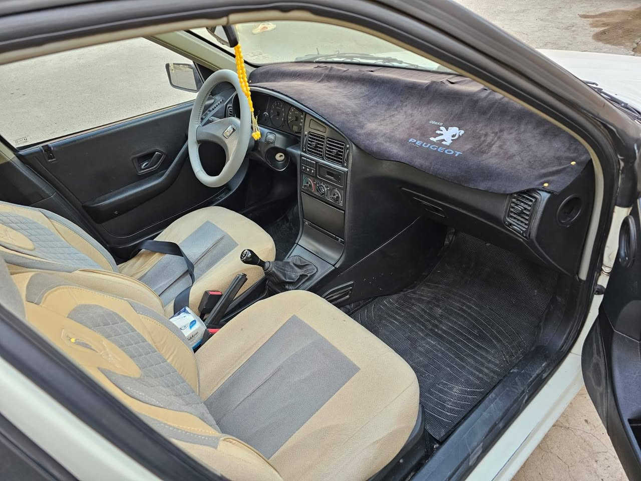 بيجو موديل 2009 لليع سيارة مال البيت نظيف معنى الكلمه ماكنه كير فرنسي لوك تبريد خير من الله الي يريد يخابر*********** مكاني بغداد
