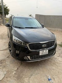 سورنتو 2020   رقم بغداد انكليزي سنويه وهزه ورقم كله جديد   بأسمي شخصيأ...