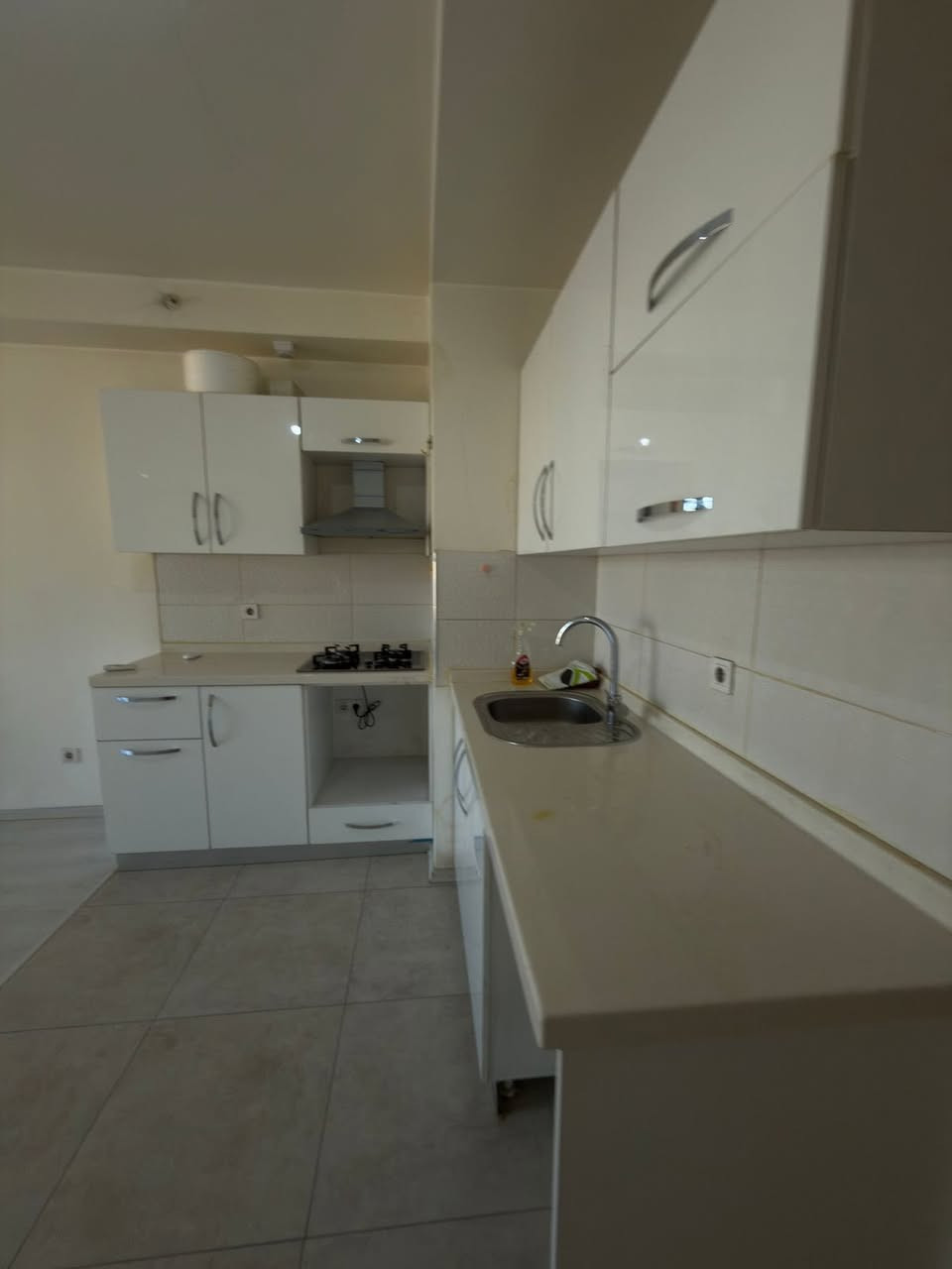 📍Pearl Towers
📐101m
🛋️1+1
〰️Floor 15
📞***********
