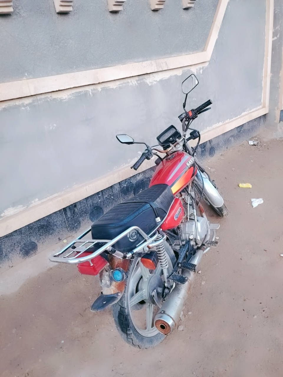 السلام عليكم سيفان ٢١ محرك مامفتوح شرط السعر ٣٥٠ بي مجال الماطور كلة شغال الرقم ***********
