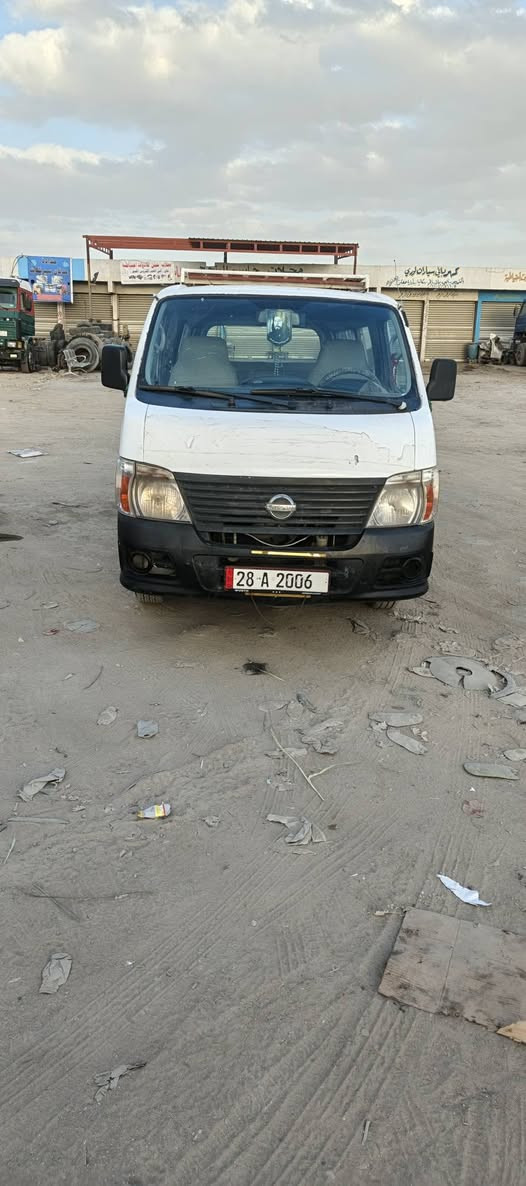 نيسان يورفان 2009 مقفوله من ضربه وصبغ المكان حسينيه المعامل على السياحي بغداد غرب وراعالرقم نجف السعر 125 وبيها مجا***********{
