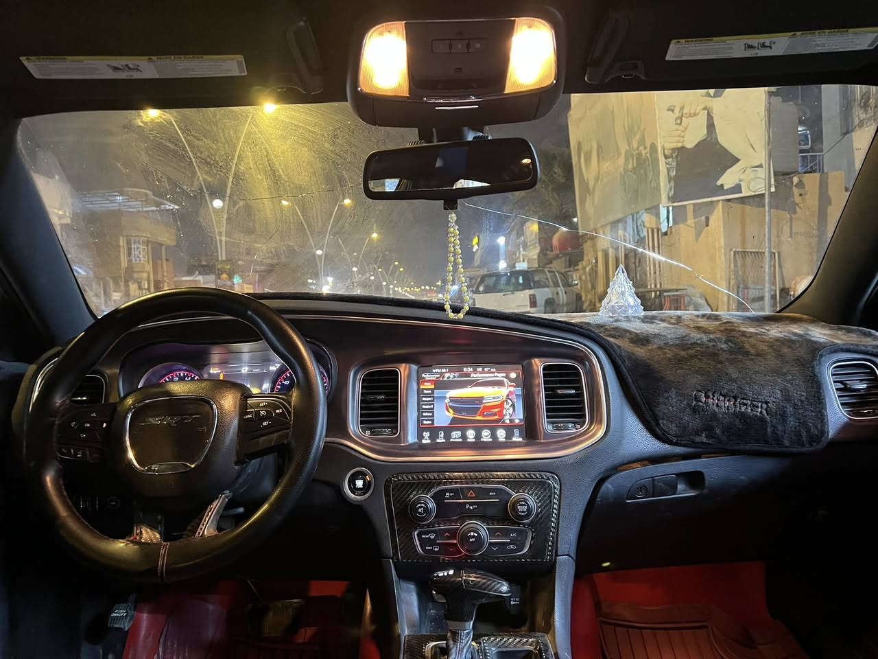 جاجر 2015 كندي كفاله من صبغ والضربه رقم بغداد بس بيها ملاحضات بسيطه سعر 165 مكاني بصره ***********
