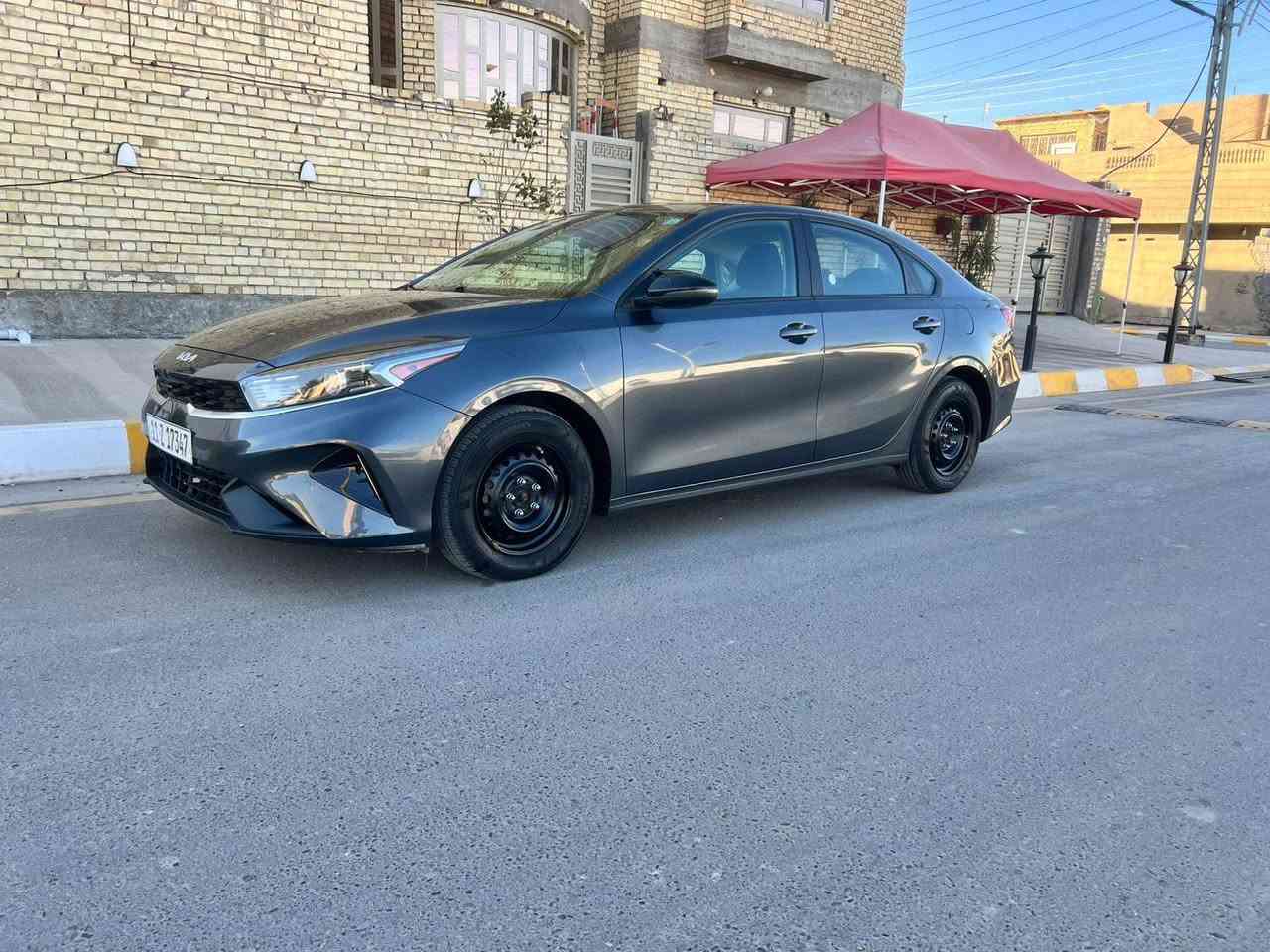 السلام عليكم
كيا فورتي موديل 2024
حادث دعامية موجود بالصور دعامية مبدله
ماشية 33 الاف كيلو
رقم بغداد للجديد 
مواصفات السيارة :- مكينة 2000 دوش ، شاشة ، كاميرا خلفية ، رادارات امامية وخلفي ، توقف ذاتي ، كروس سرعة ، قيادة ذاتية ، ، وباقي مواصفات معروفة العادية . . 
السعر / 167   وبيها مجال بسيط . 
مكان / بغداد . 
للاتصال / *********** . بغداد, العراق
