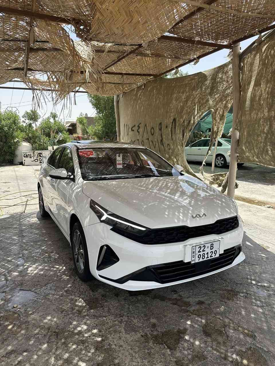 سلام عليكم كي 3 تجمع صيني سياره مديل 2022 ماشيه 23 بيه فقط جملغ الخلفي فقط صبغ بدون داخ بدون معجون شرط ابيع على فحص بسم شركه وكآلة تحويل مكان سياره نجف شارع الروان 
(سعر 123)
الأتصال 
***********
