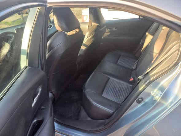 كورلا ٢٠٢١ xse  فول مواصفات رقم بغداد حادثها كما مبين بالصور بدون تبديل ..
مكانها بغداد / حي الجامعه 
للاتصال *********** 
المحرك ٢٠٠٠
وتساب متوفر
كشننات تدفئة 
شفتات بالستيرن
كشنات جلد 
فتحة 
بصمه
رادارات
٣ سرع بيها
تحديد مسار  وهوايه مواصفات بيها السيارة فول وحلوة ما ناقصها برغي 
السعر ١٤٥ وبيها مجال بسيط جداا

 سياره جديدة
