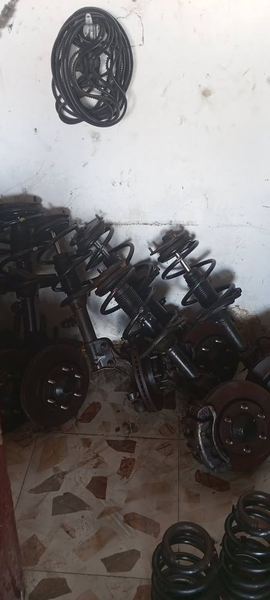 السلام عليكم من رخصت المسؤل  اصطابكسن ستاركس +لوي خلفي +دبلات خلفي للبيع   للستفسار  ***********  سعر رقم موجود
