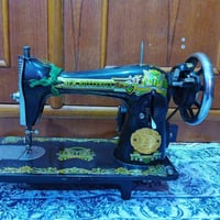مكينه فراشه جديده مستعمله شيء قليل يعني يوم واحد وضميناها الى‏‪0771488...