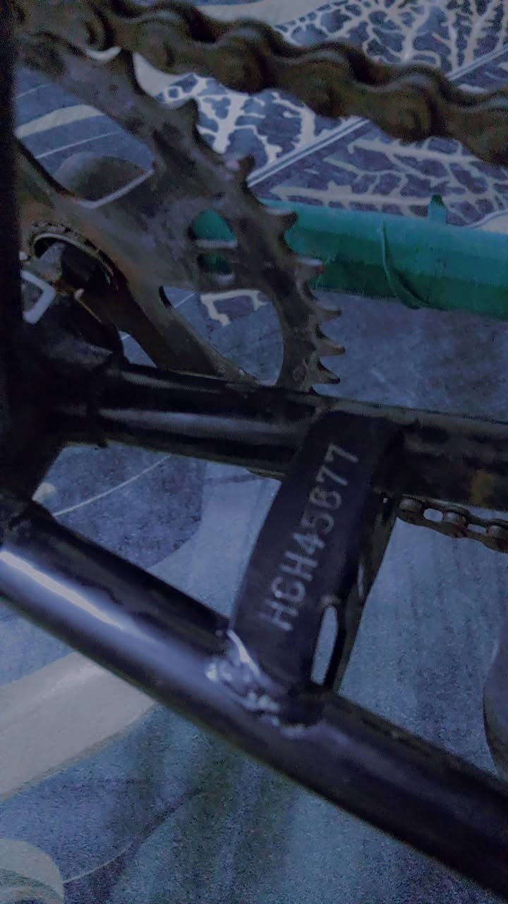 سلام عليكم بيسكل سياحي حجم 26شركه سانتوس كلشي جديد تايرات تيوبات بريك جاهز مجمبز نضافه 80بل 100 مداكر موجوده مكان بصره قبله سعر 75وبي مجال رقم ***********
