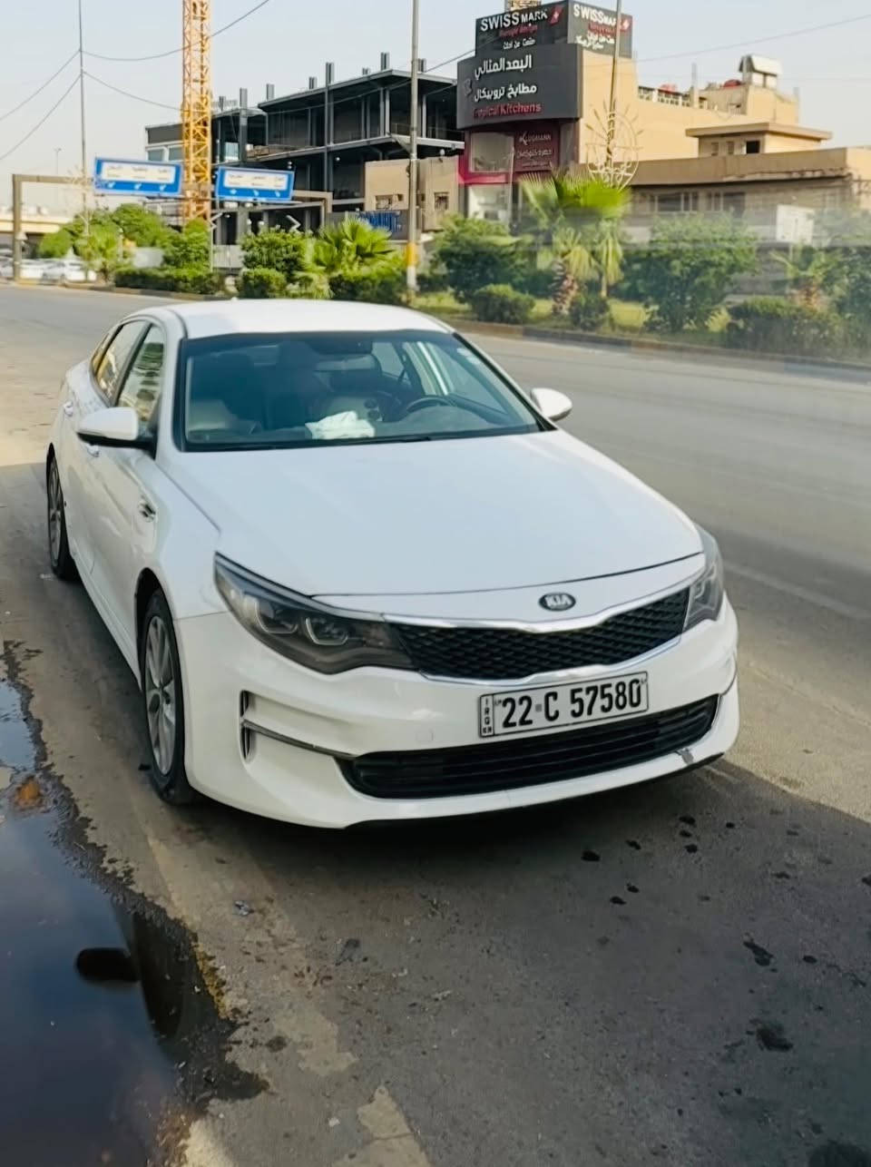 السلام عليكم
السعر 130 وبيها مجال 
كيا اوبتما 2018
وارد امريكي 
محرك 2400 بحاله ممتازه
حادثها خلفي بأمريكا 
وبيها بالعراق صبغ 
نص موصفات
0781 558 0980
