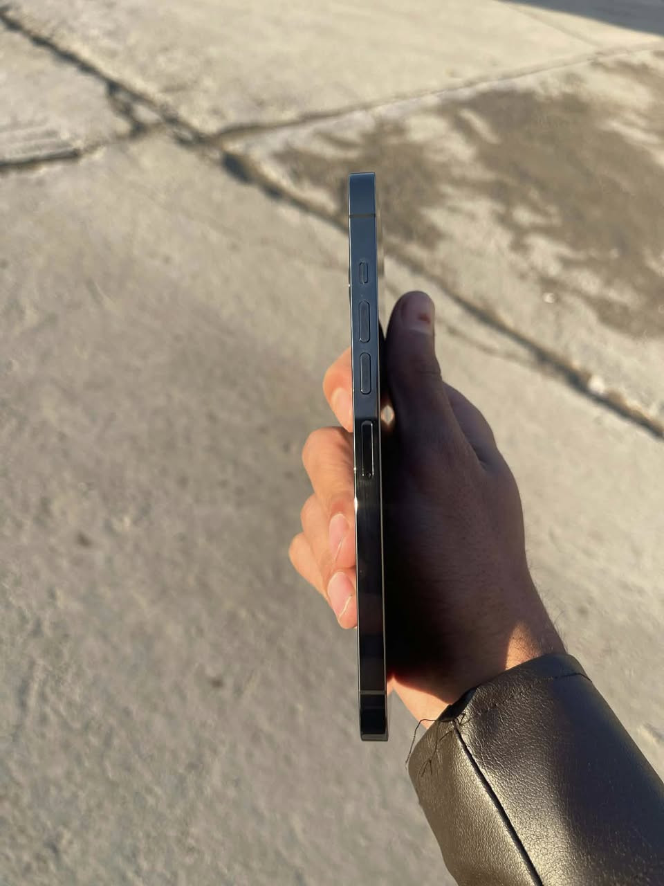 آيفون 13 برو ماكس بيع فقط
ذاكره 256 

بطاريه 97

تك 

*********** 

السعر 700
