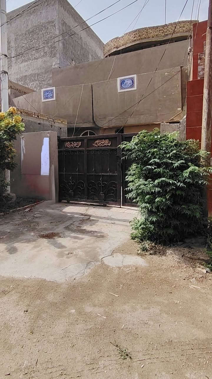 عقارات السلطاني/ بابل/ الحله دار طابو صرف
الموقع نادر الثانية موقع مميز عرض الشارع15
المساحة 200م² 10×20
بناء قديم صالح للسكن صب
4 غرف نوم وكراج واستقبال ومطبح وكليدور
للاستفسار 
اتصل بالارقام التاليه 
***********
***********
موقع المكتب حله نادر الاولى الشارع الرئيسي مقابيل دائره اتصالات بابل 
مكتب علي السلطاني للعقار
2
