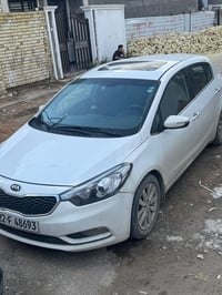 سيراتو هاج باك خليجي موصفات السياره فول السياره ونظيفه بدون حادث فقط ر...