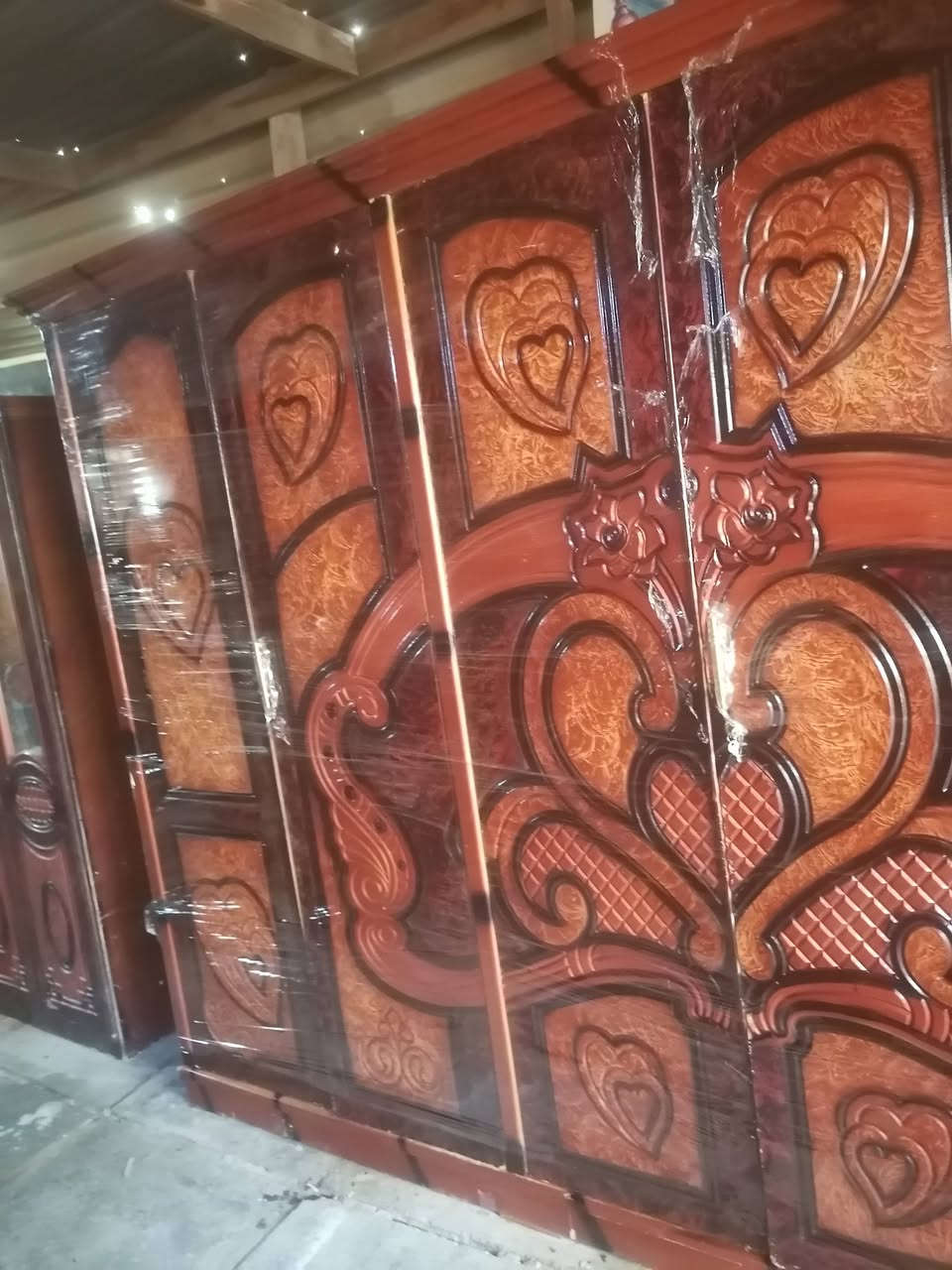 اللهم صلي على محمد وآل محمد غرفه عراقيه نظيفه سعره مع شد ونقل 500يوجد
توصيل  مجاني مكان السماوهه
سوك سفان بل خشابه اشتري اي غرف مستعمله تصال او مراسله ***********
