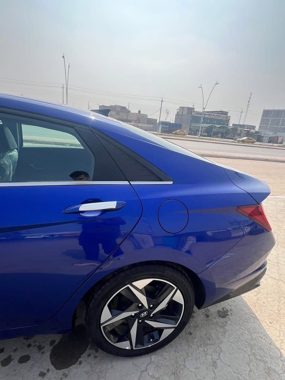 هونداي النترا هايبرد لمتدد فول مواصفات 
المــوديــل 2023 امريكي
ماشيه: 20 ميل 
رقم بغداد الانكليزي 
حجم المحرك 1600 تيربو
 الـــــــمــــواصــــفــــات
-فتحة سقف
-أنارة داخليه متغيرة
-كشنات جلد
تدفئة كشنات
تبريد كشنات 
-ويل كب كروم بلادي
-أشاير بلمري
- بصمة تشغيل 
- بصمة أبوآب 
- تشغيل عن بعد
-هند أبريك بصمة 
-نظام ترحيب
- شاشة كبيرة ديجيتال متصلة مع العداد
- كامرة خلفية 
-سستم صوت : BOSE
- تحكم أستيرن
-رادار أمامي للتوقف الذاتي
-رادارات جوانب
-رادار خلفي
-تحديد المسار للقيادة الذاتية 
الحادث جاملق وبنيد 
العنوان: البصرة معارض القبله
السعر  160  
للاستسفار ***********
