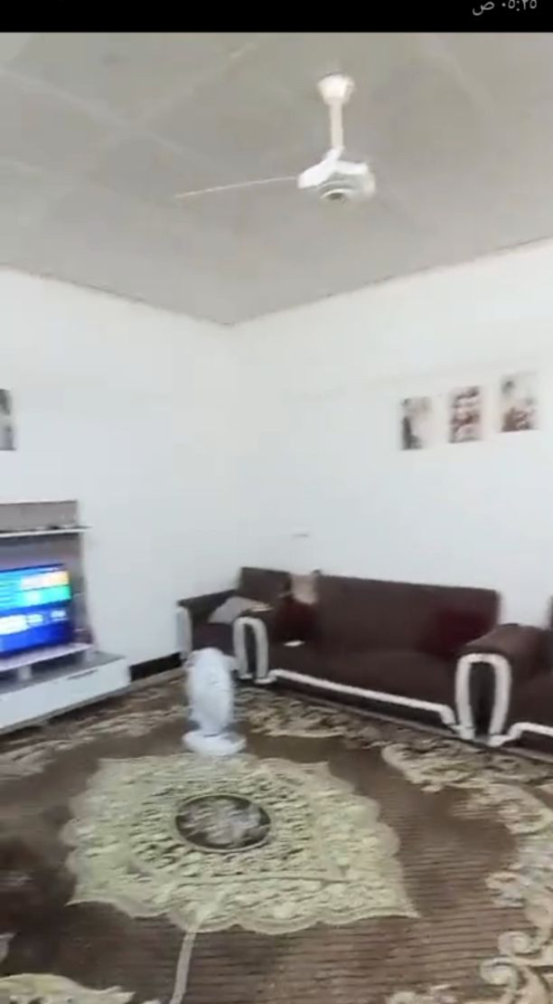 السلام عليكم متوفر بيت بل الاحمديه مساحتو 72سند طابو سعرو 35بيت بي مجال 
***********
***********
