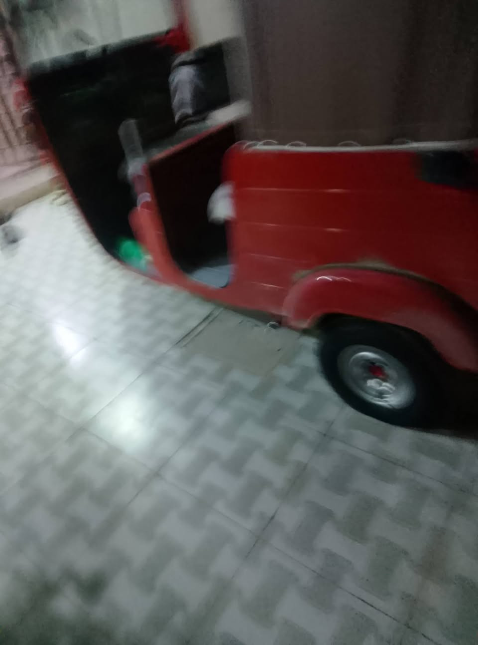 لبيع موديل 18 شهر 12مكينه اكسن خير من الله بيه بس دوس معمره تكتك كله بلاد أوراق بسمي سعر 5 وبيه مجال بسيط مكاني بغداد المحموديه ***********
