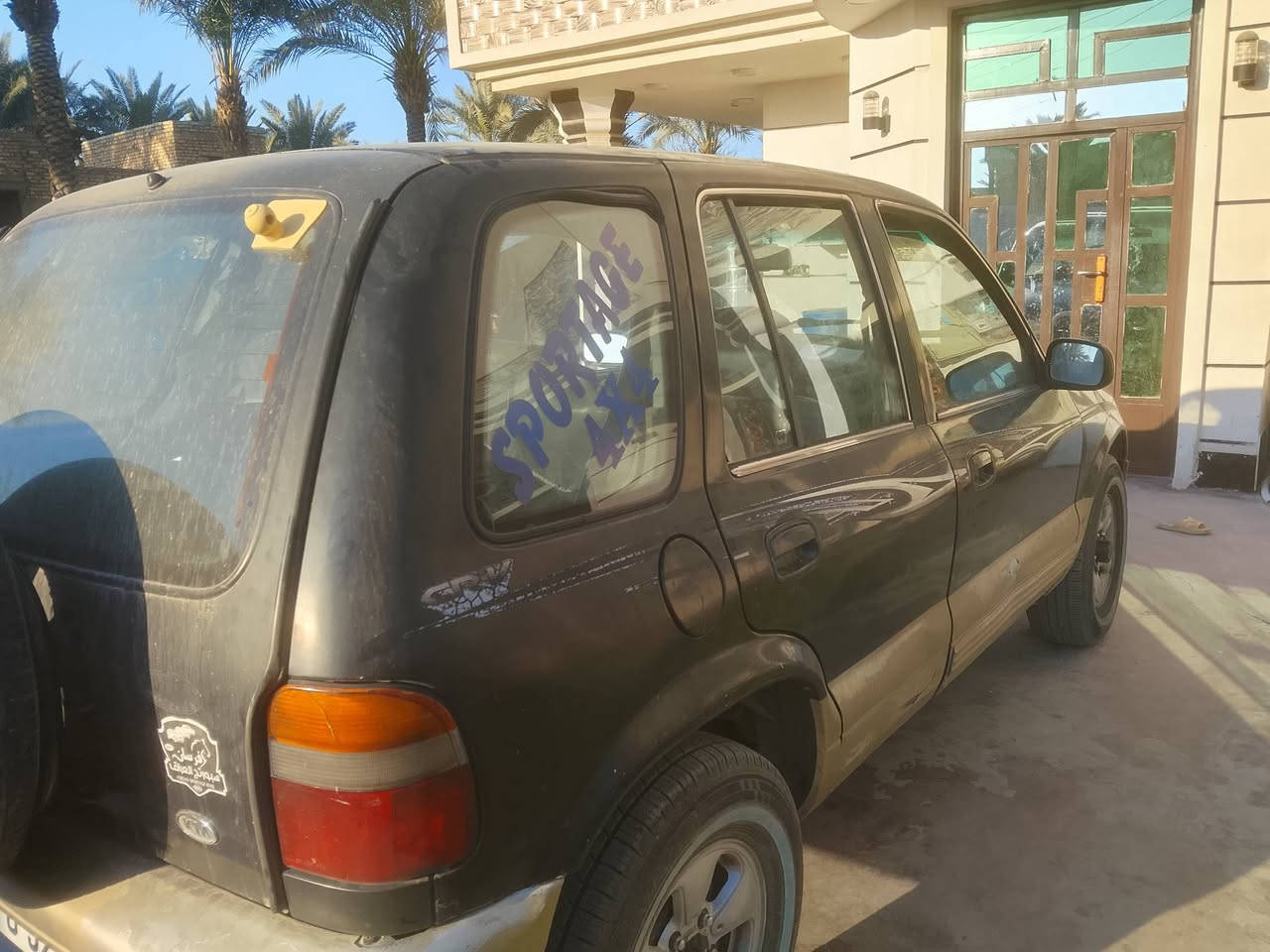 سلام عليكم اسبورتج موديل 1998محرك200مسكر وكير اوتو رقم بغداد انكليزي كبل اتحول بدون هزه سيارة جاهزه وكامله عده صدره شويه متعوب البيع سعرها 40وبيه مجال الطيبين الاستفسار اتصل ***********
