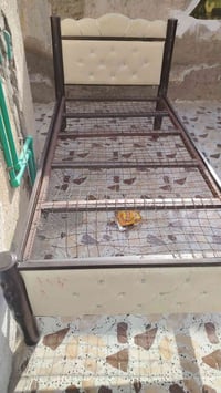 جربايه • نفر • سرير