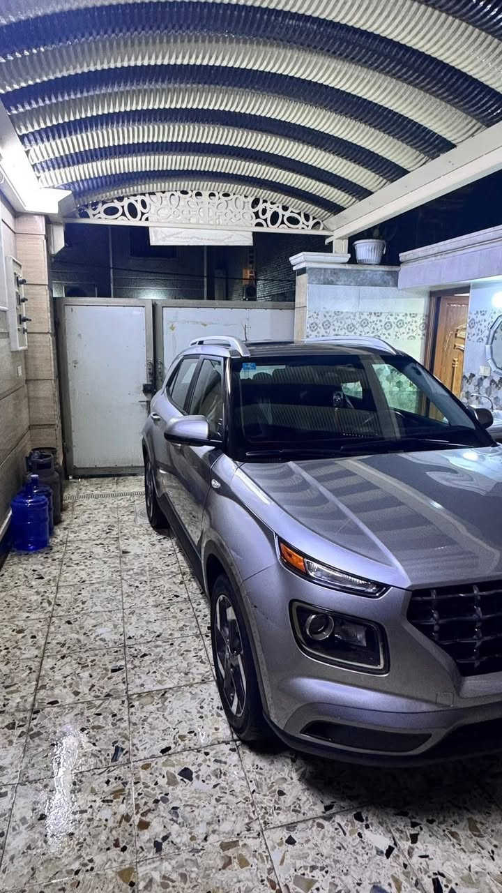 #هونداي_فينو
موديل 2024

#مرقمة_بغداد

  المواصفات 

 فتحه سقف (سلايت

داخل لونين 

شاشه كبيرة كامرة دوارة 

فول  تحكم ستيرن جهتين  

 ويل كروم

شاشة كبيرة كاربلي +اندرويد 

نظام انذار

مانع انزلاق

وضعيات قيادة  

رادار تحذير جانبي 

رادار خلفي

رادار امامي

تحديد مسار 

مكينة 1600 دبل نوزل 

السيارة بيها سونار 

 و السيارة جديدة والحادث خفيف صور الحادث مرفقة مع الصور 

السعر150 و بها مجال بسيط الاتصال *********** واتساب

📍المكان : بغداد _بغداد الجديدة
