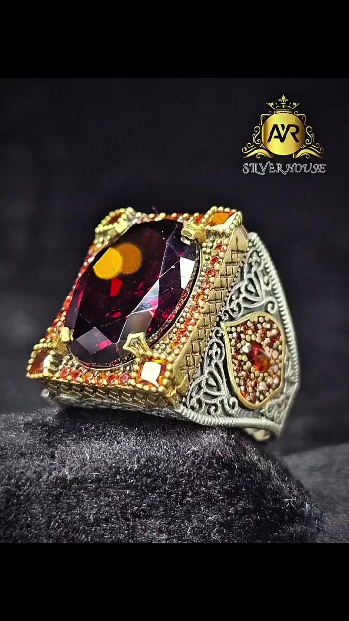 ✨ الفخامة مو خيار… الفخامة قرار!
خاتم رجالي بتصميم ملكي، حجر أحمر فاخر يلفت الأنظار من أول نظرة 👑
شغل دقيق وتفاصيل محفورة بإتقان مع لمعة ذهبية بتعطيه هيبة وقوة 💎
📍 موقعنا: دمشق – كفرسوسة – جانب مدرسة أنس ابن مالك
📞 للتواصل:
0950092085
0937589096
🔹 فضة عيار 925
🔹 تصميم فاخر يناسب الذوق الراقي
🔹 متوفر تفصيل حسب الطلب
💬 إذا عندك هيبة… هاد الخاتم إلك، شو رأيك؟ 😉
 #سوريا #دمشق #كفرسوسة #فضة #هداية #رجالي #سيلفر_هاوس


**إذا كنت صاحب هذا الإعلان وتريد حذفه لأي سبب، رجاءا أرسل رسالة إلى الدعم الفني**